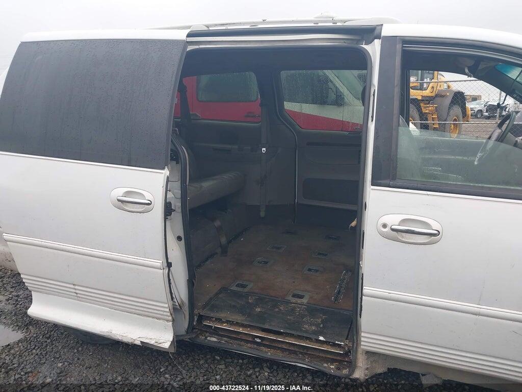 1C4GP64L3XB916770 1999 CHRYSLER TOWN & COUNTRY photo no. 8