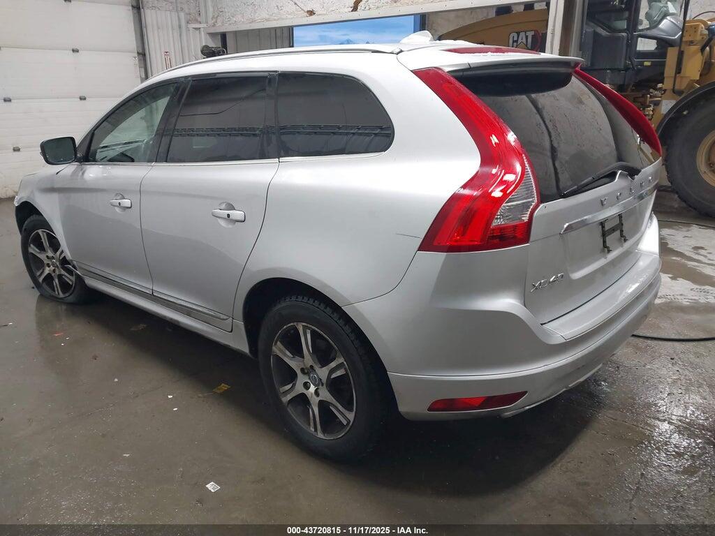 YV4902DZ4E2501753 2014 VOLVO XC60 photo no. 3