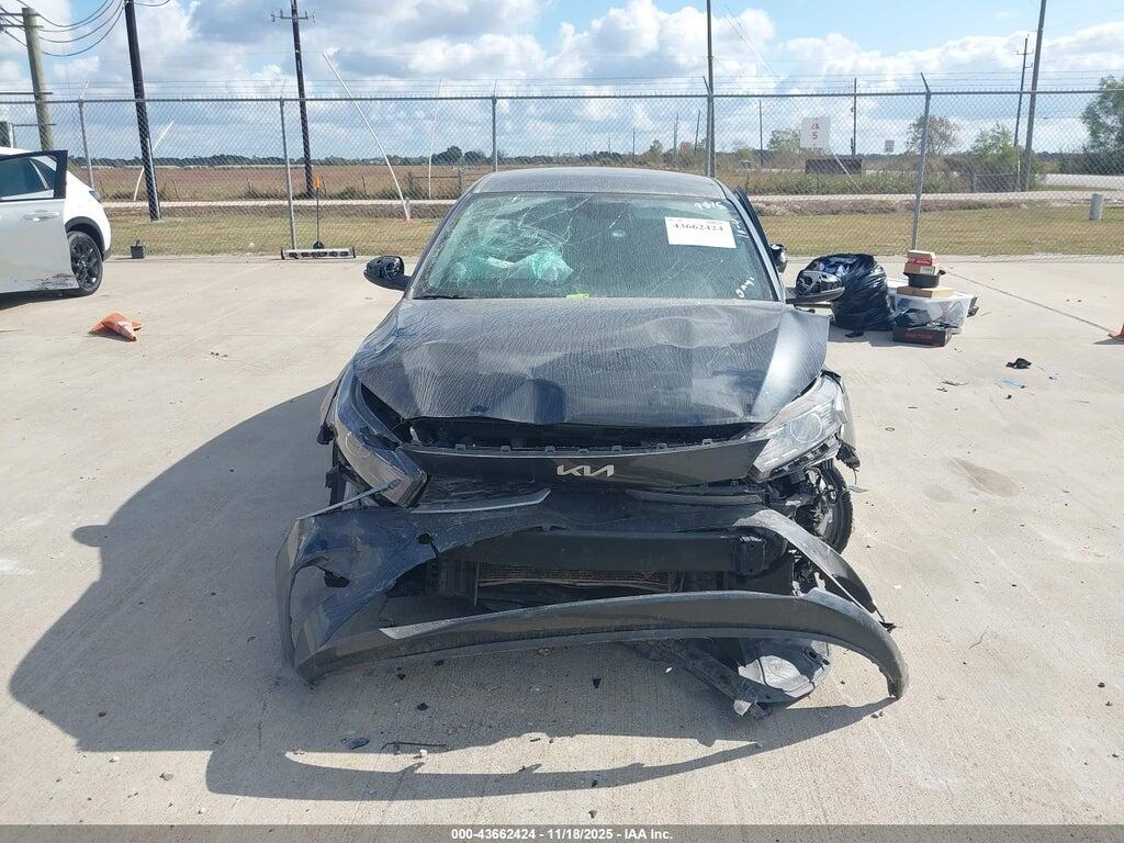 3KPF24AD7RE789815 2024 KIA FORTE photo no. 11