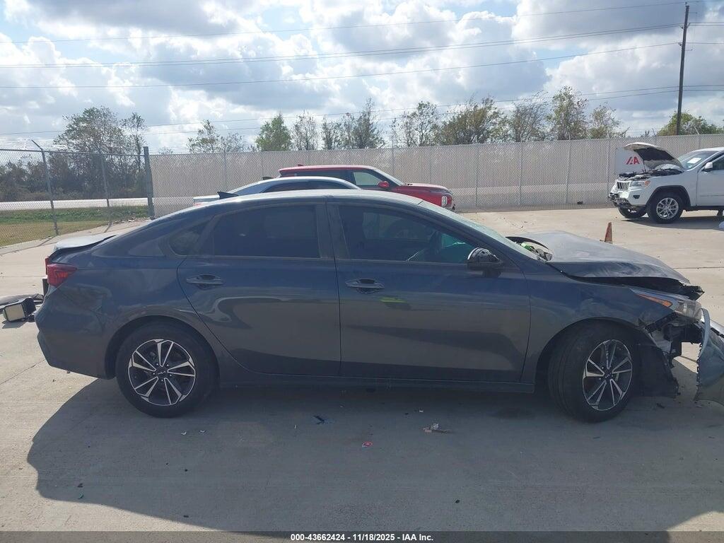3KPF24AD7RE789815 2024 KIA FORTE photo no. 12