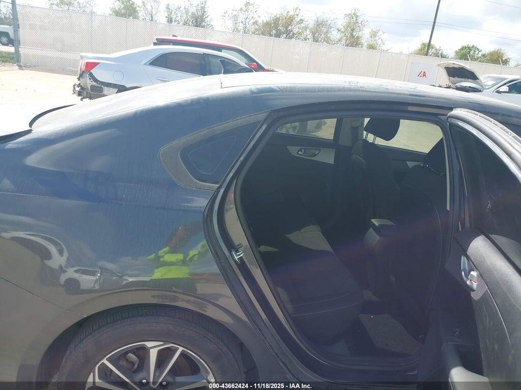 3KPF24AD7RE789815 2024 KIA FORTE photo no. 8