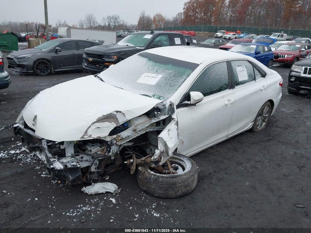 4T1BF1FK3GU201914 2016 TOYOTA CAMRY photo no. 2