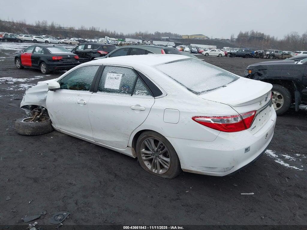 4T1BF1FK3GU201914 2016 TOYOTA CAMRY photo no. 3