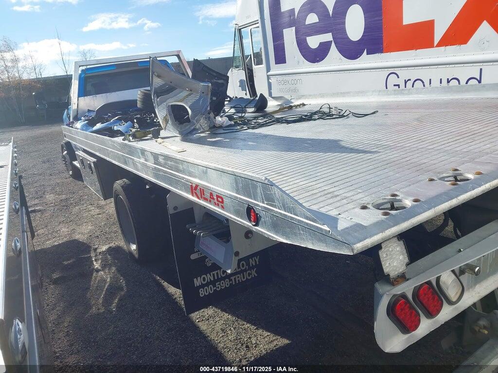 3C7WRMDJ5MG569537 2021 RAM 5500 CHASSIS photo no. 3