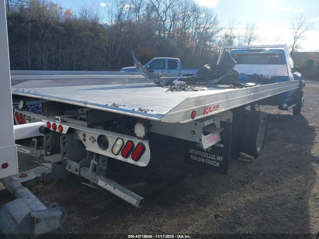 3C7WRMDJ5MG569537 2021 RAM 5500 CHASSIS photo no. 4