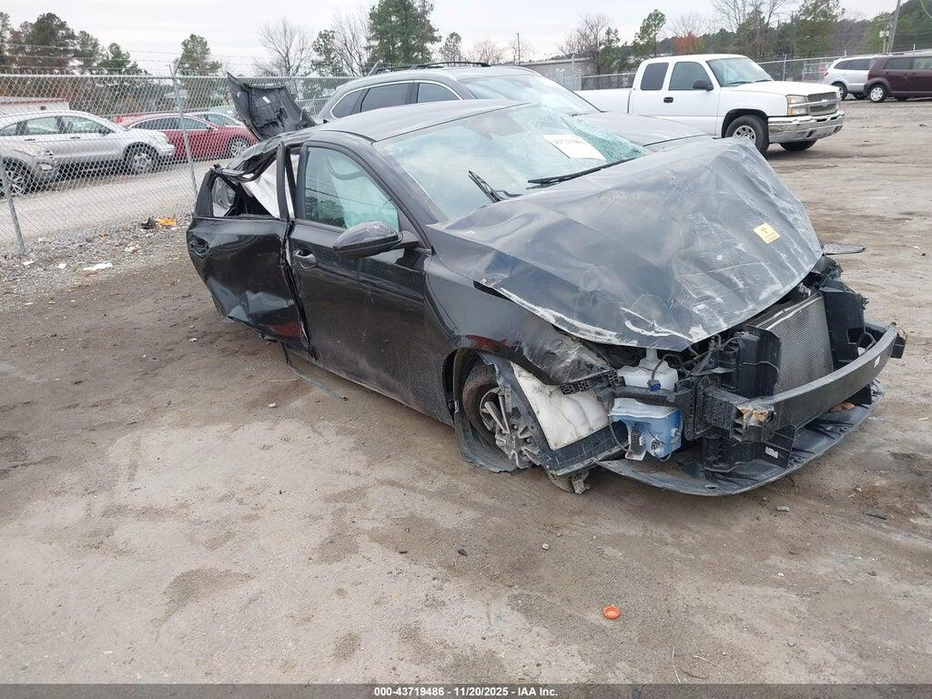 3KPF24AD4PE616976 2023 KIA FORTE photo no. 6