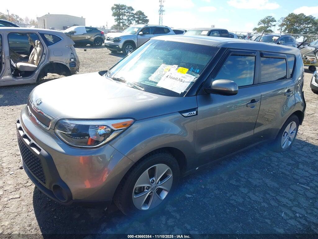 KNDJN2A23F7208827 2015 KIA SOUL photo no. 2