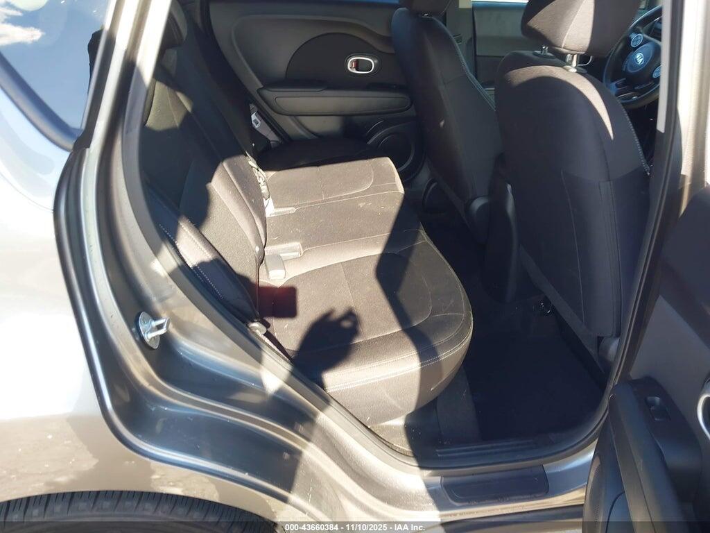 KNDJN2A23F7208827 2015 KIA SOUL photo no. 8