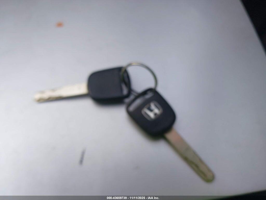 1HGEM21114L085210 2004 HONDA CIVIC photo no. 11