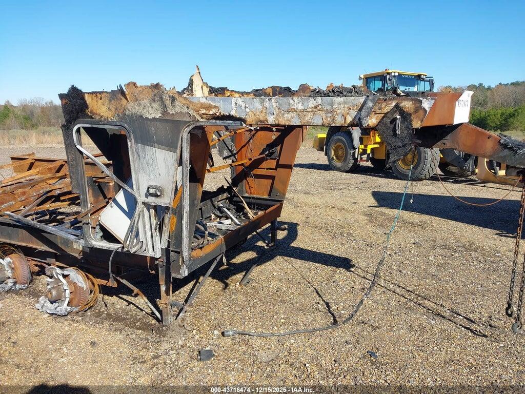4YDF34320CA740021 2012 KEYSTONE MONTANA photo no. 11