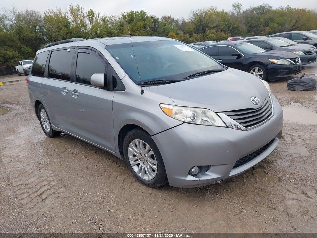 5TDYK3DC4ES437877 2014 TOYOTA SIENNA photo no. 1