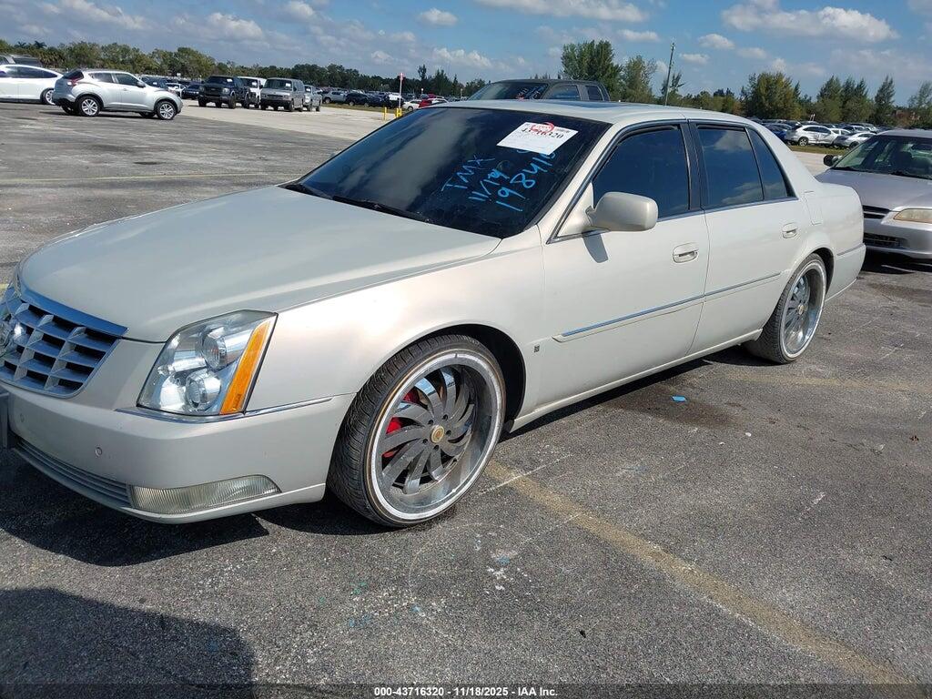 1G6KD57Y47U198416 2007 CADILLAC DTS photo no. 2