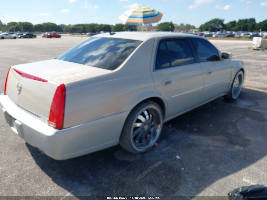 1G6KD57Y47U198416 2007 CADILLAC DTS photo no. 4