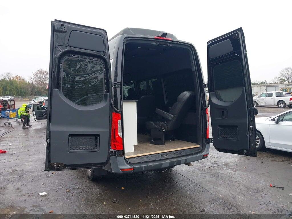W1Z4EGHY0LT020555 2020 MERCEDES-BENZ SPRINTER 2500 photo no. 3