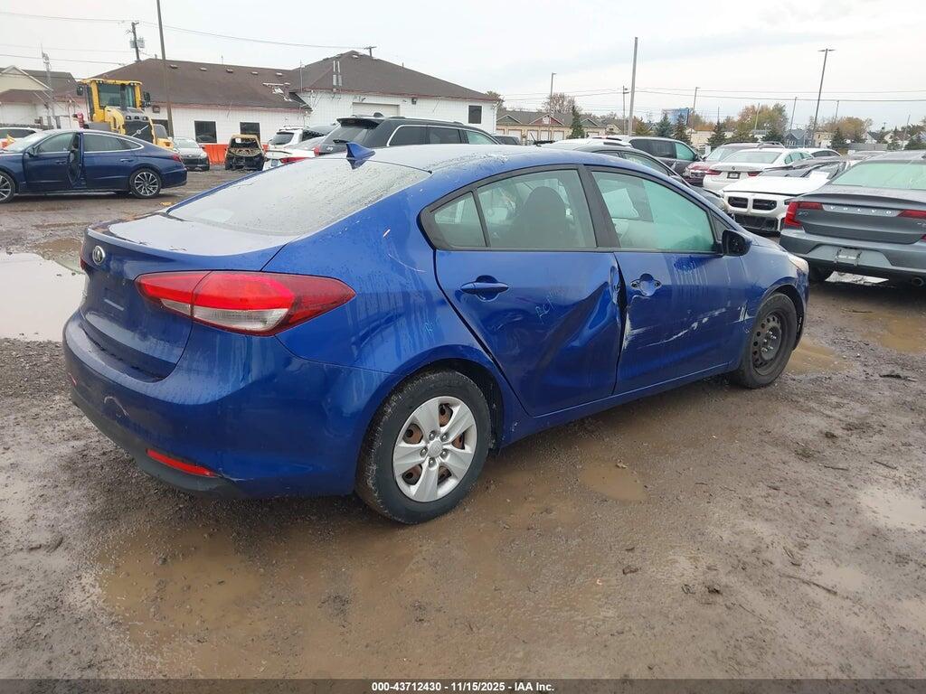 3KPFK4A71HE041635 2017 KIA FORTE photo no. 4