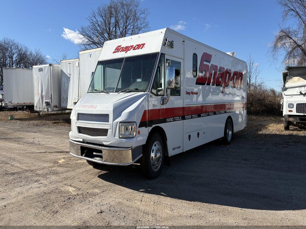 4UZAARFC7LCLX4837 2020 FREIGHTLINER MT55 photo no. 2