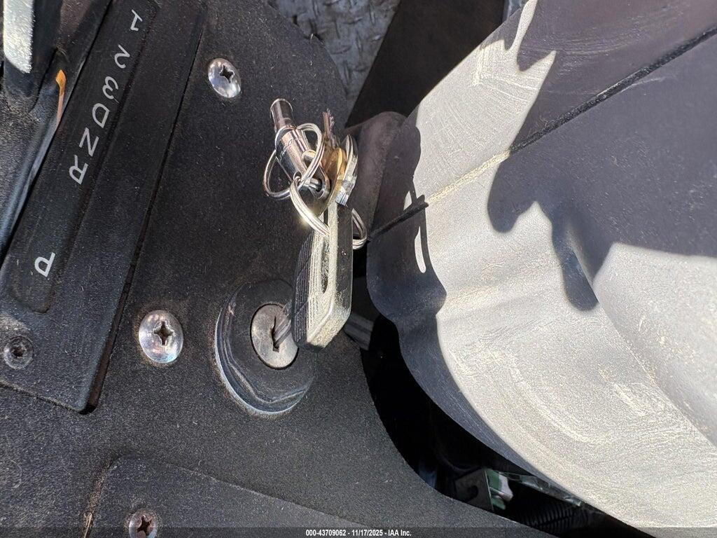 4UZAARFC7LCLX4837 2020 FREIGHTLINER MT55 photo no. 8