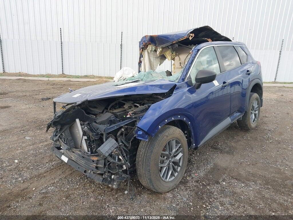 5N1BT3AA5NC673943 2022 NISSAN ROGUE photo no. 2