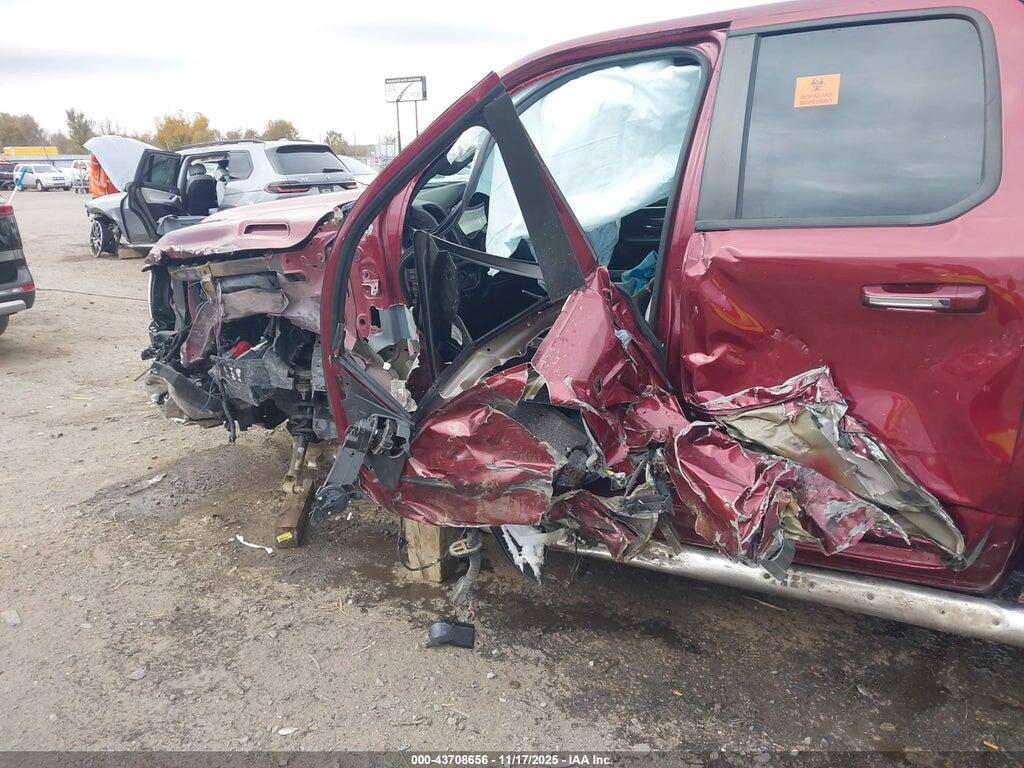 1C6SRFBT3KN761689 2019 RAM 1500 photo no. 6