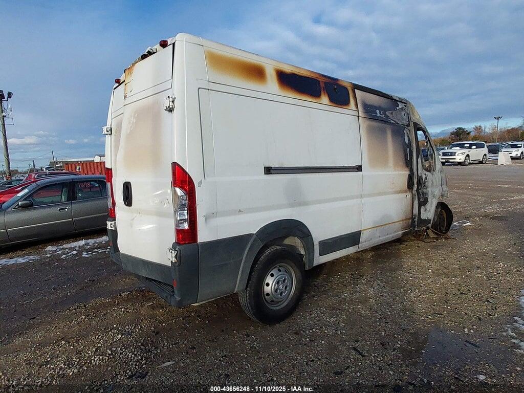 3C6TRVDGXEE115945 2014 RAM PROMASTER 2500 photo no. 4