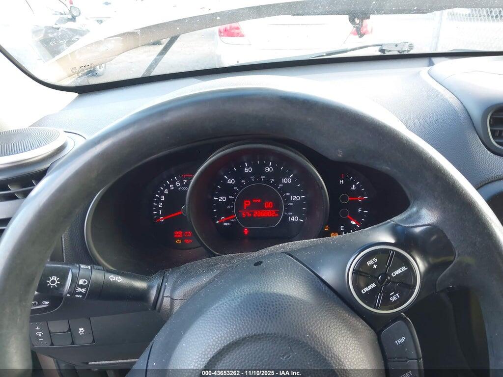 KNDJP3A55E7033957 2014 KIA SOUL photo no. 7