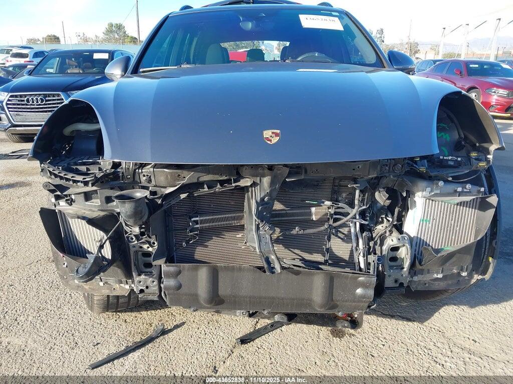 WP1AB2A2XHLA50276 2017 PORSCHE CAYENNE photo no. 6