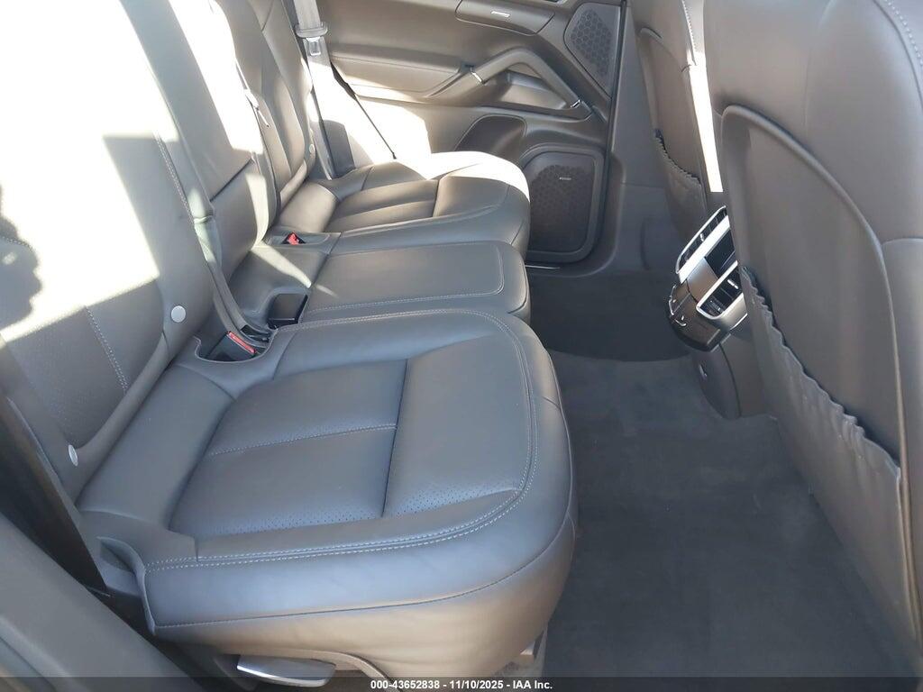 WP1AB2A2XHLA50276 2017 PORSCHE CAYENNE photo no. 8
