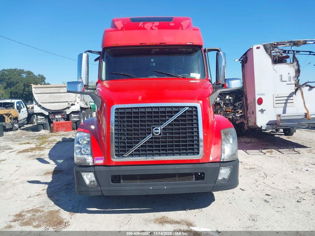 4V4NC9EH7GN959073 2016 VOLVO VN photo no. 12