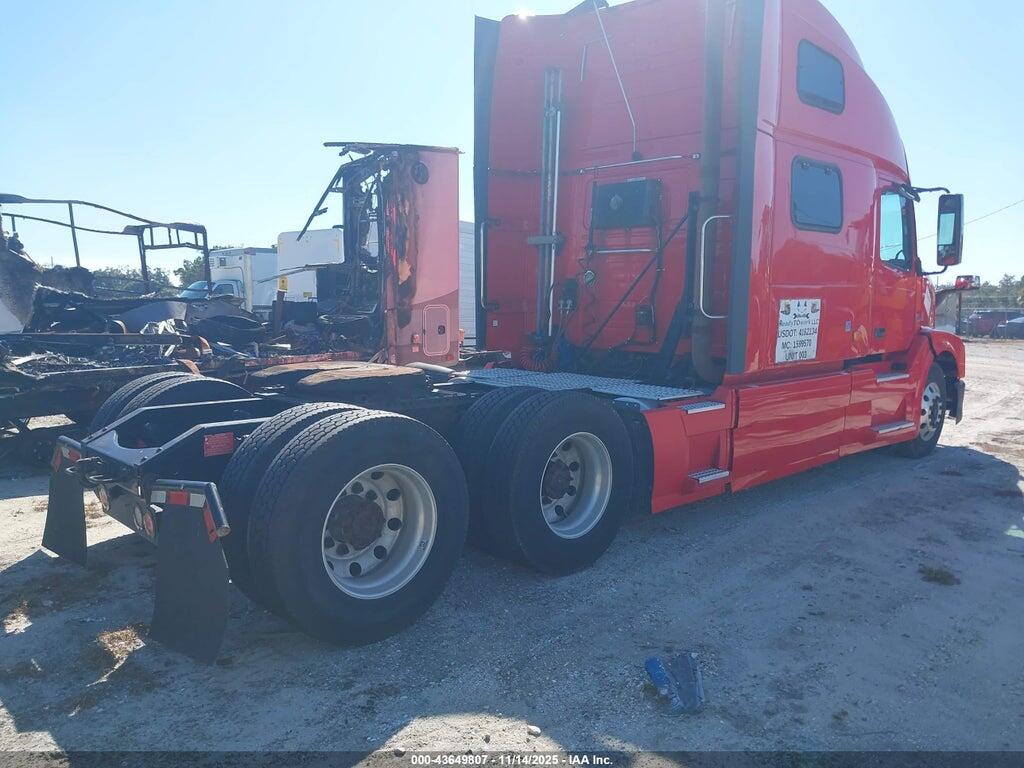 4V4NC9EH7GN959073 2016 VOLVO VN photo no. 4