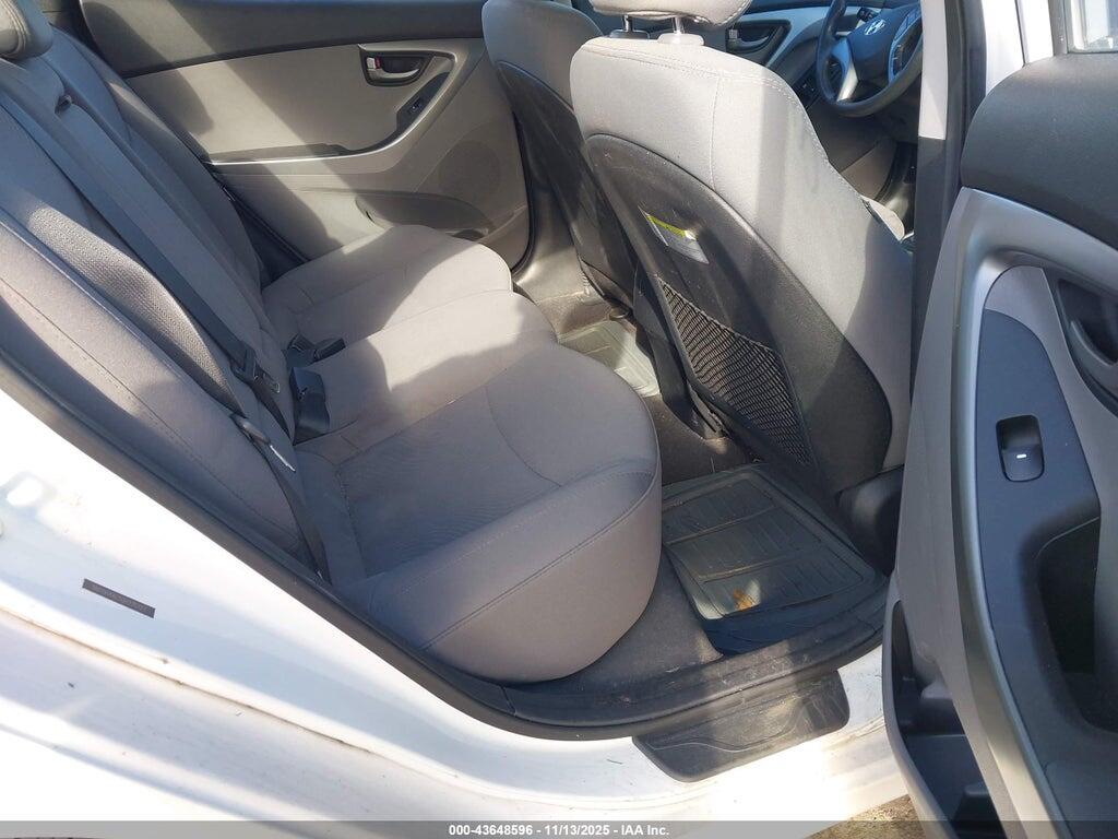 5NPDH4AE5GH735727 2016 HYUNDAI ELANTRA photo no. 8