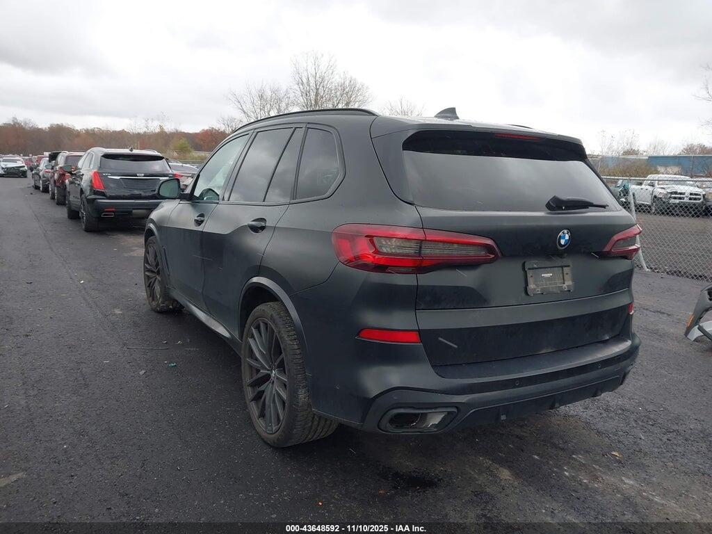5UXCR6C07N9K62083 2022 BMW X5 photo no. 3