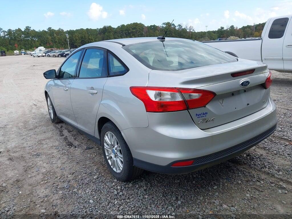 1FAHP3F24CL107876 2012 FORD FOCUS photo no. 3