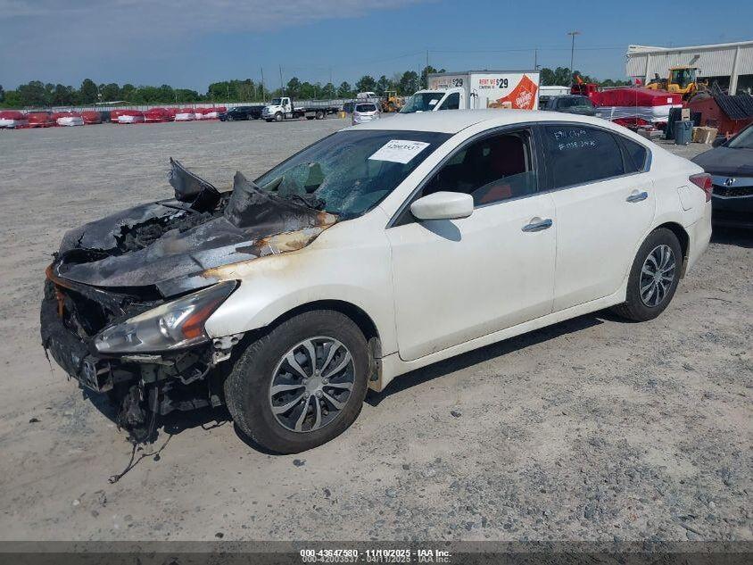 1N4AL3APXFC593565 2015 NISSAN ALTIMA photo no. 2