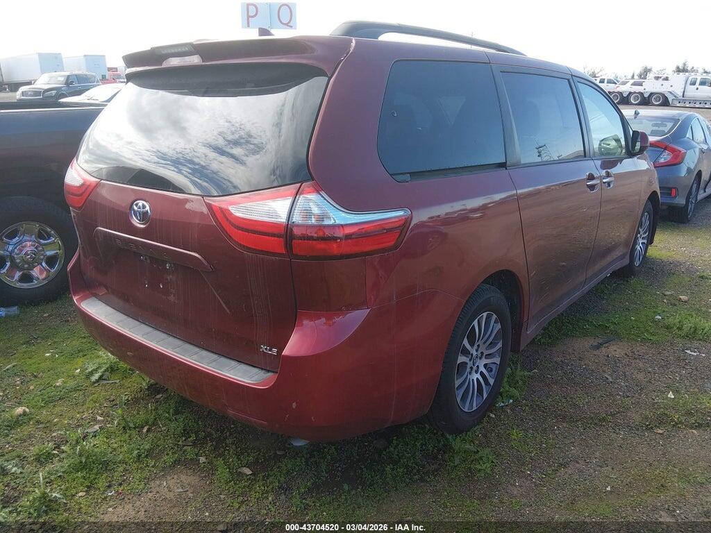 5TDYZ3DC9KS980973 2019 TOYOTA SIENNA photo no. 4