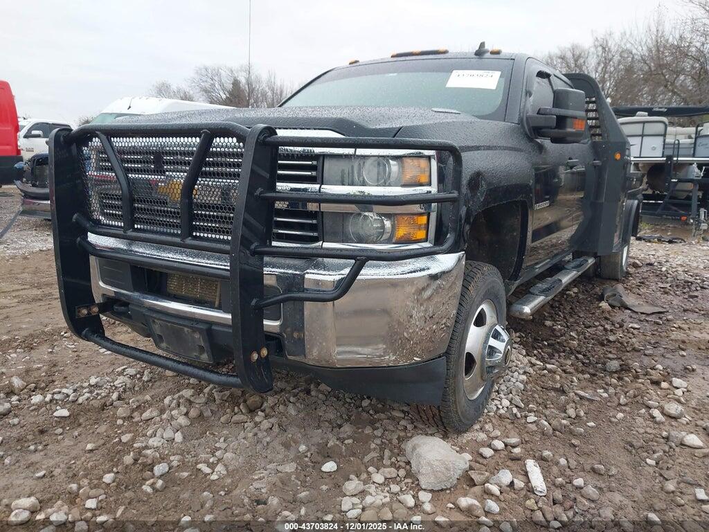 1GB4KYC85FF558013 2015 CHEVROLET SILVERADO 3500HD CHASSIS photo no. 2