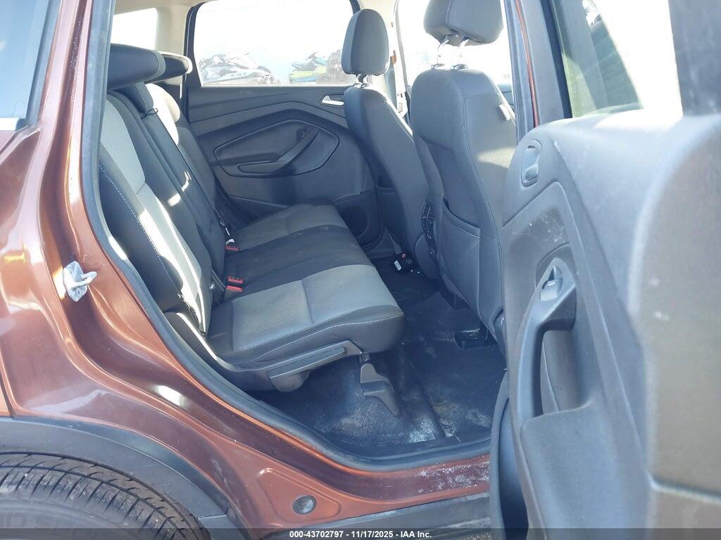 1FMCU0GD5HUC76457 2017 FORD ESCAPE photo no. 8
