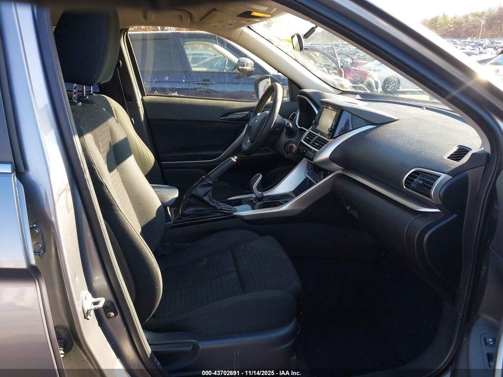 JA4AS3AA5KZ002794 2019 MITSUBISHI ECLIPSE CROSS photo no. 5