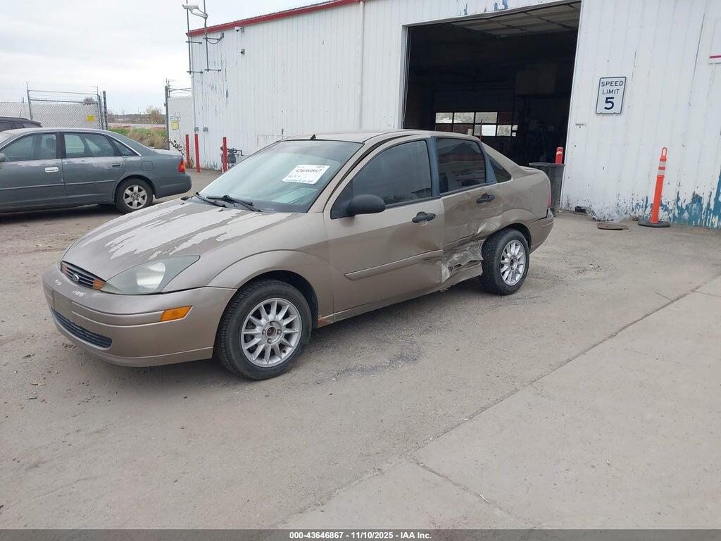 1FAFP34354W183111 2004 FORD FOCUS photo no. 2