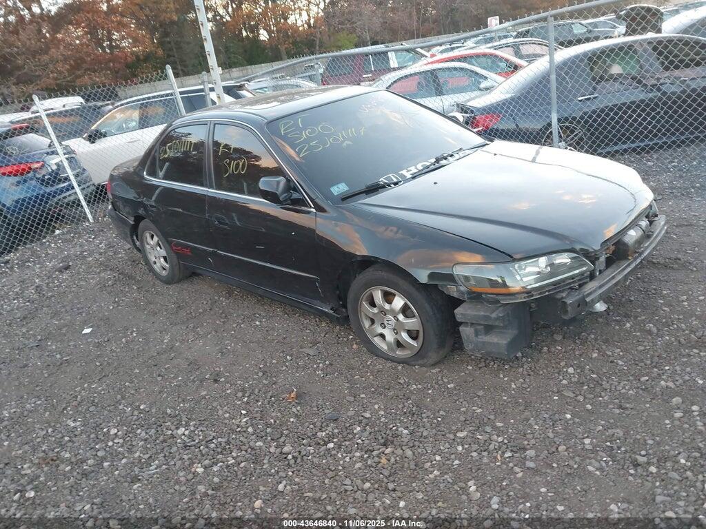 1HGCG658X2A175705 2002 HONDA ACCORD photo no. 1