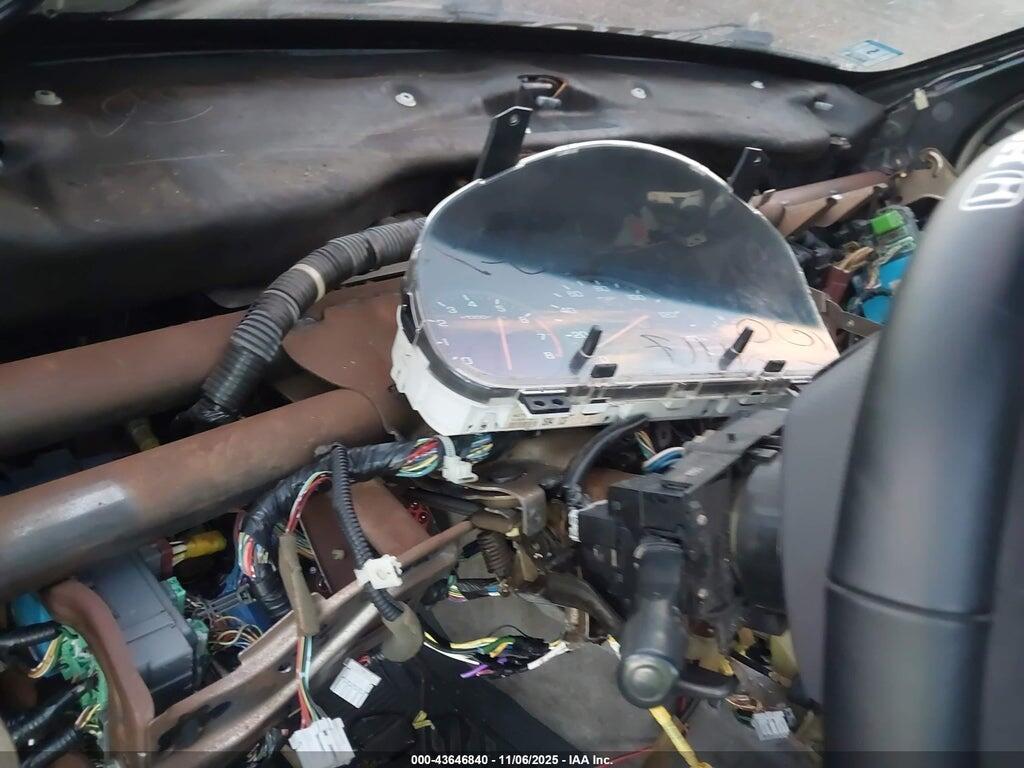 1HGCG658X2A175705 2002 HONDA ACCORD photo no. 7
