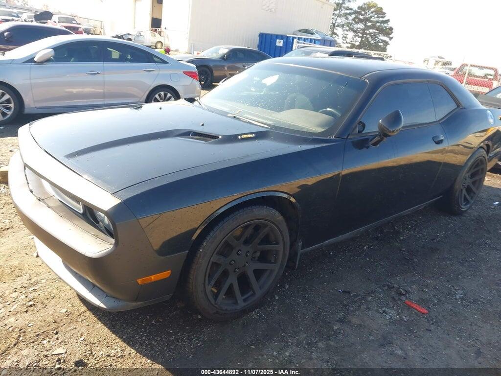 2C3CDYBT5DH742388 2013 DODGE CHALLENGER photo no. 2