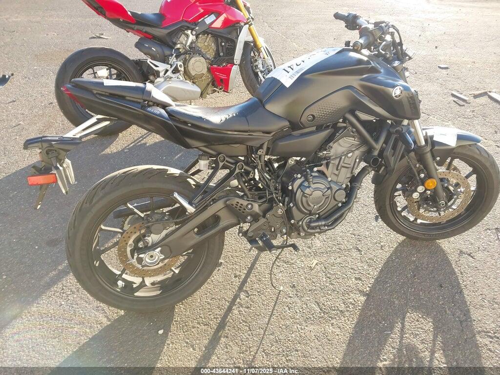 JYARM32E3RA009879 2024 YAMAHA MT07 photo no. 12