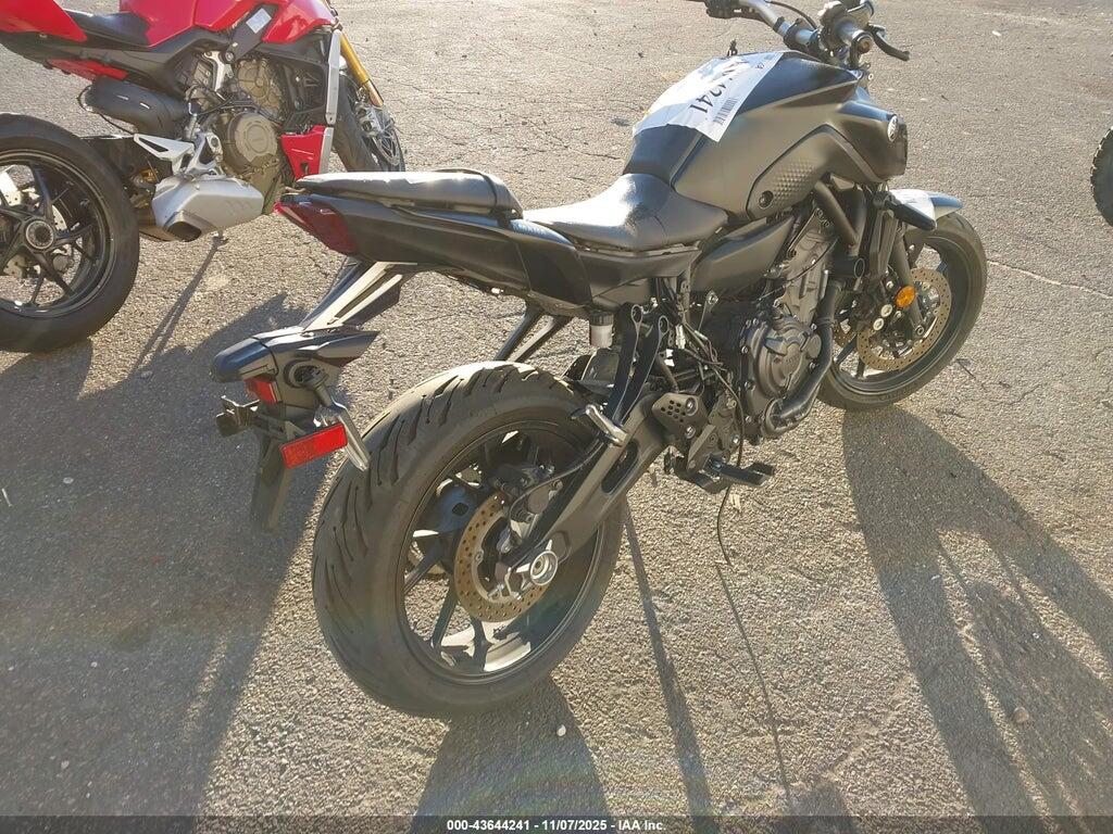 JYARM32E3RA009879 2024 YAMAHA MT07 photo no. 4