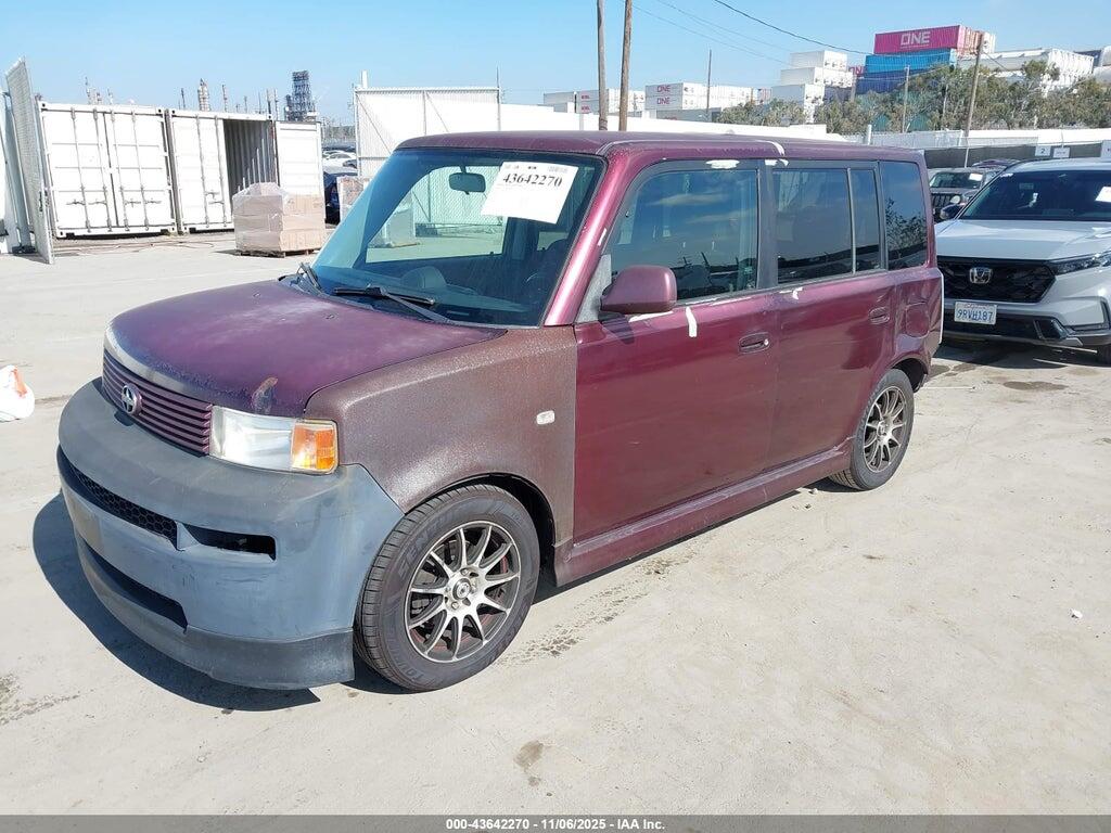 JTLKT324450196196 2005 SCION XB photo no. 2