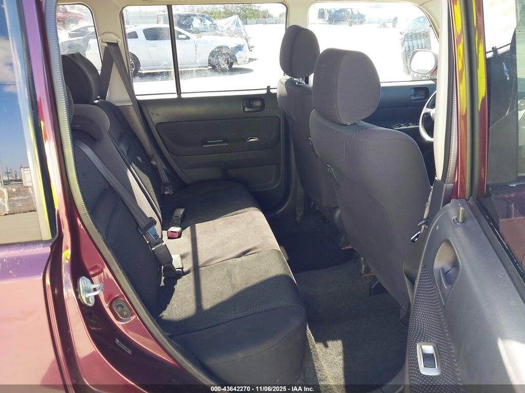 JTLKT324450196196 2005 SCION XB photo no. 8