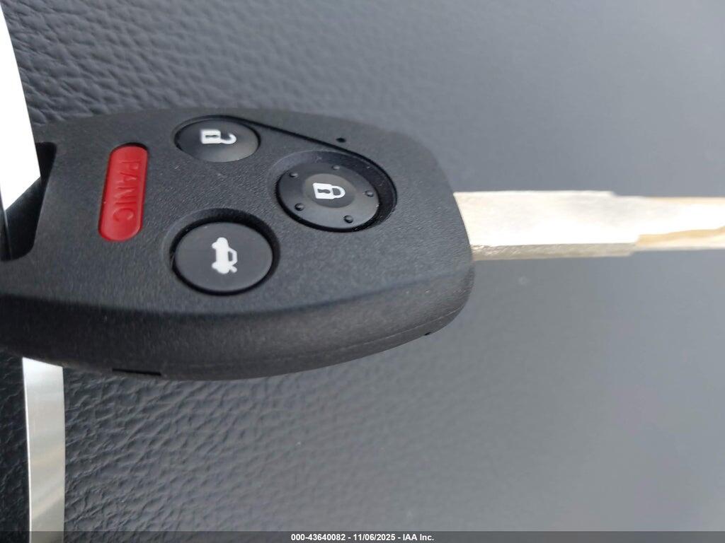 1HGCP36869A008104 2009 HONDA ACCORD photo no. 11