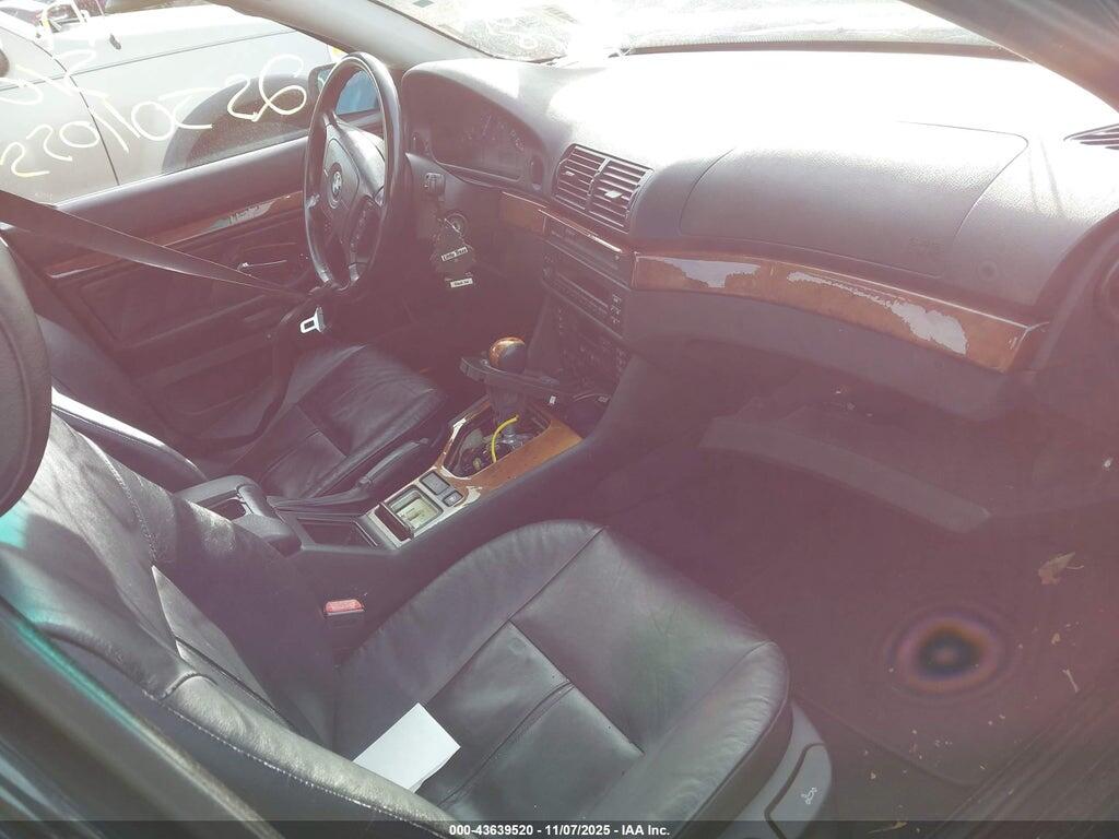 WBADT63401CF07118 2001 BMW 530IA photo no. 5