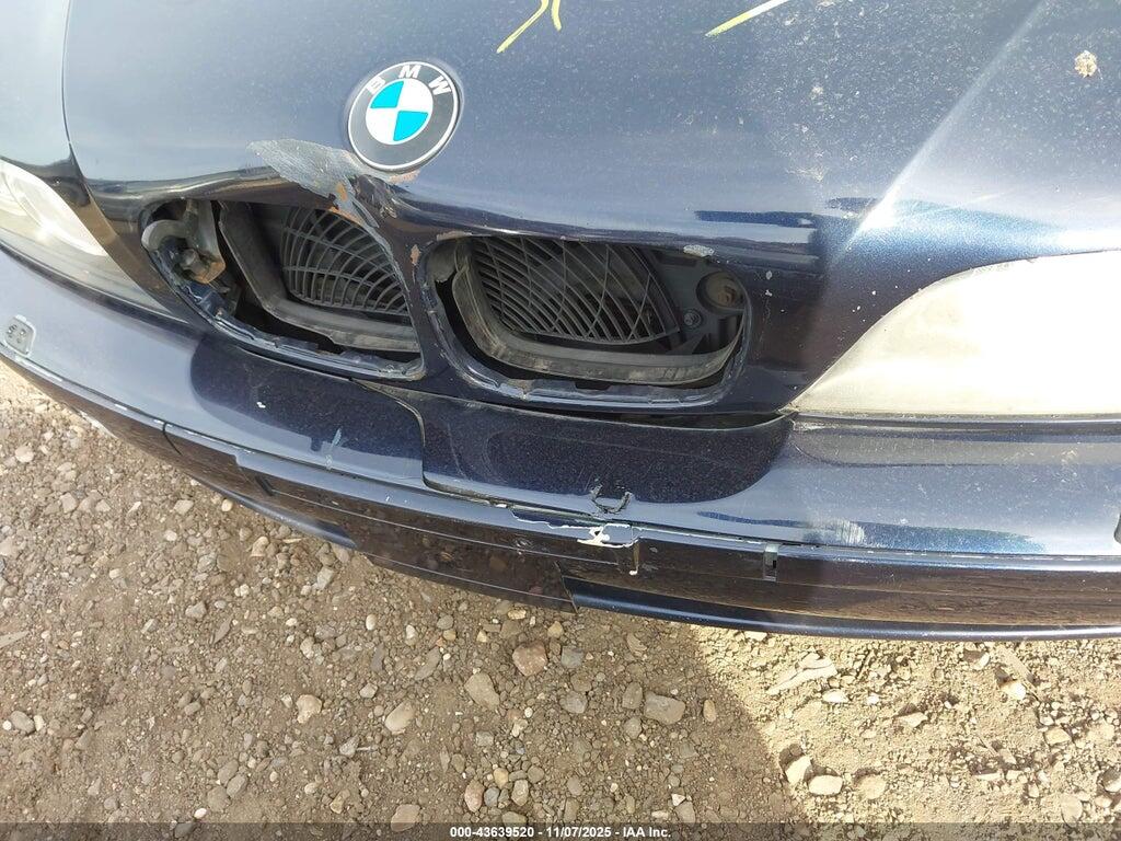 WBADT63401CF07118 2001 BMW 530IA photo no. 6