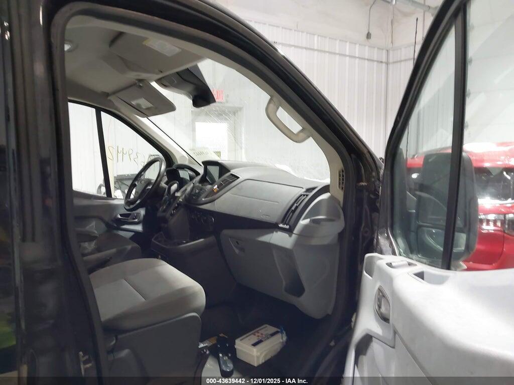 1FTYR2YG3JKB22685 2018 FORD TRANSIT-250 photo no. 5