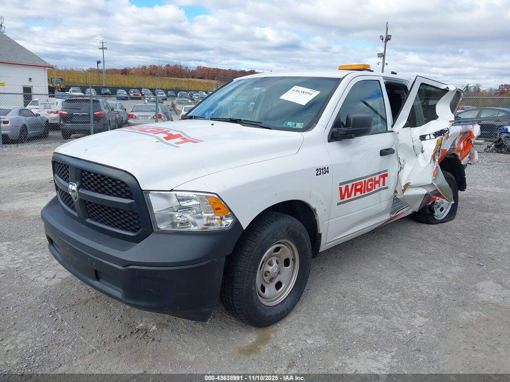 1C6RR6FG5PS535805 2023 RAM 1500 CLASSIC photo no. 2